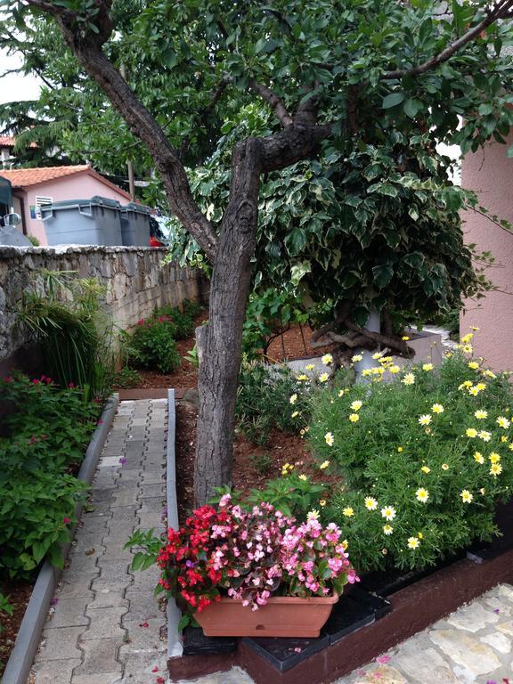 Apartment Alice Πούλα Δωμάτιο φωτογραφία