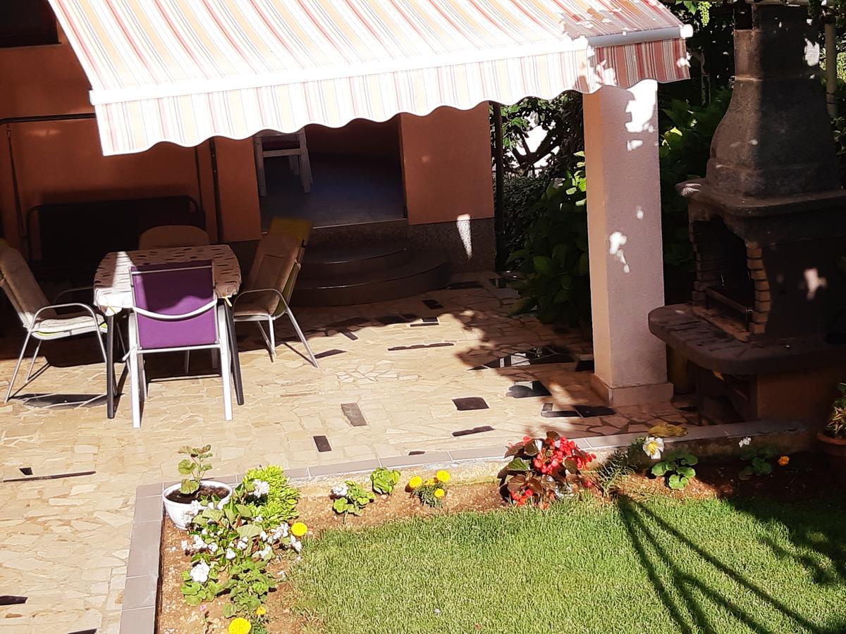 Apartment Alice Πούλα Εξωτερικό φωτογραφία